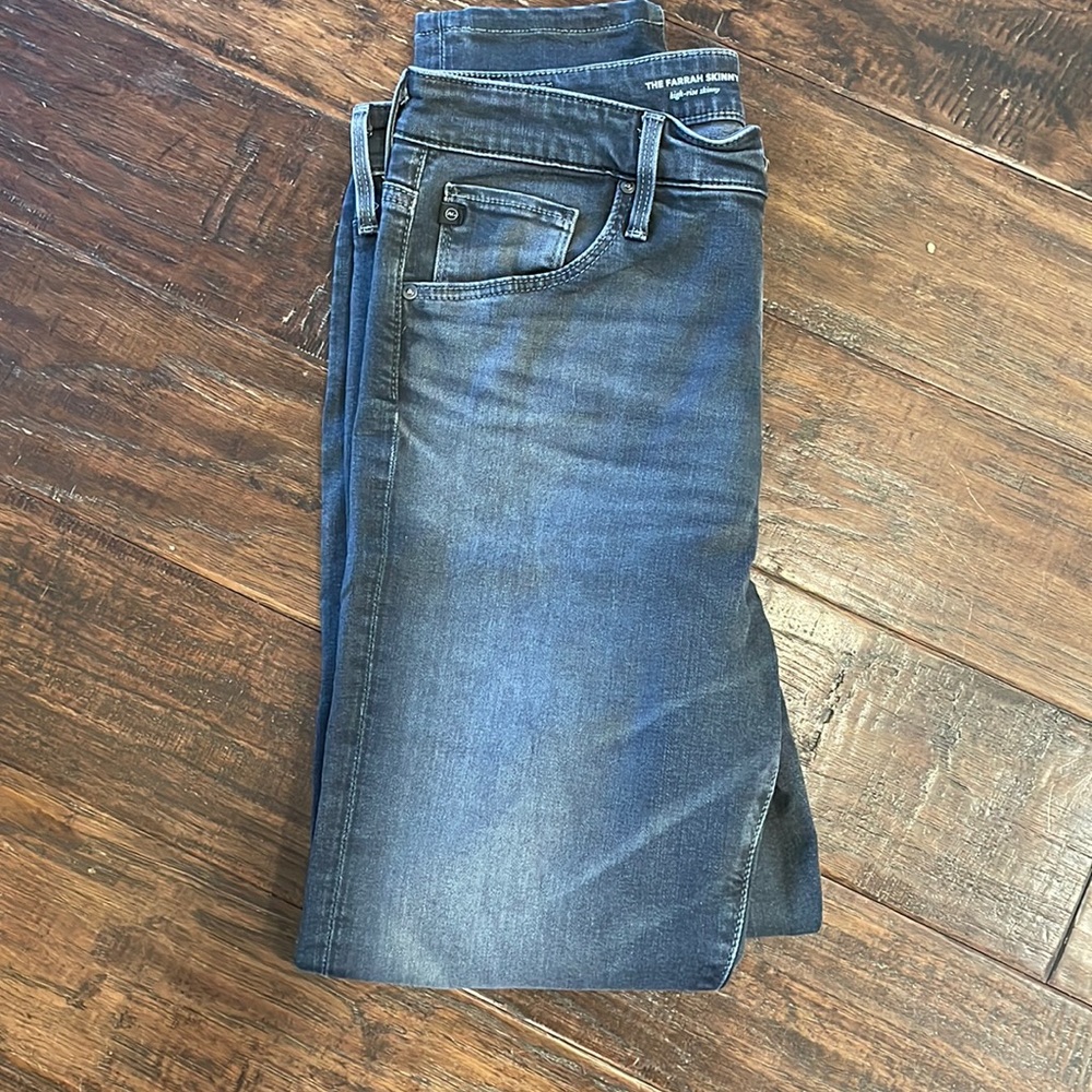 Grey high rise skinny Jean